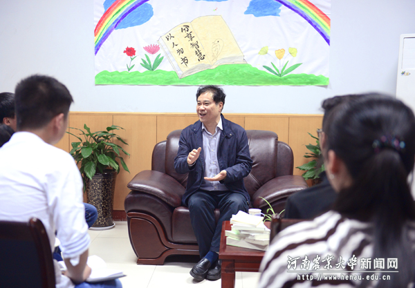 校长、中国工程院院士张改平与大学生分享求学经历 校长、中国工程院院士张改平与大学生分享求学经历