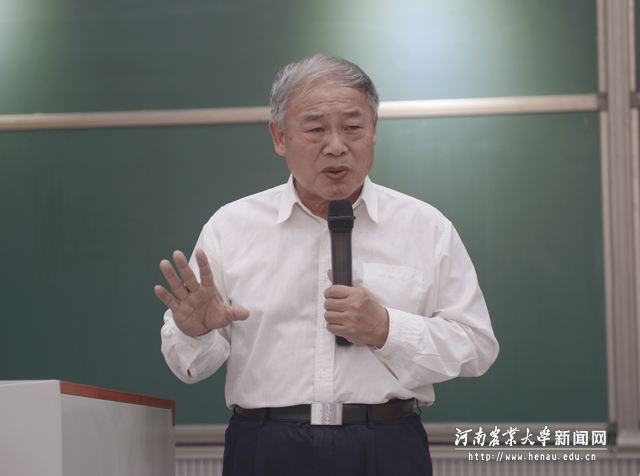 王百姓与大家分享他的感人故事