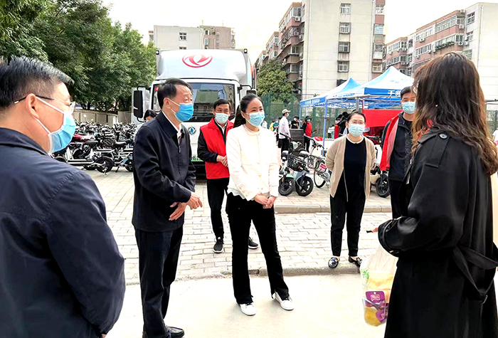 校党委书记魏蒙关在文化路校区检查疫情防控措施落实情况 校党委书记魏蒙关在文化路校区检查疫情防控措施落实情况
