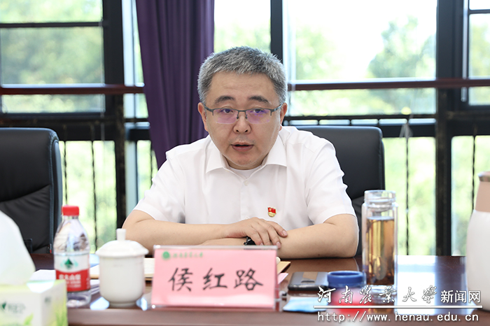 侯红路11