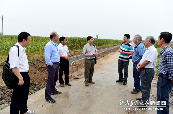 徐云碧一行考察我校原阳科教园区 徐云碧一行考察我校原阳科教园区