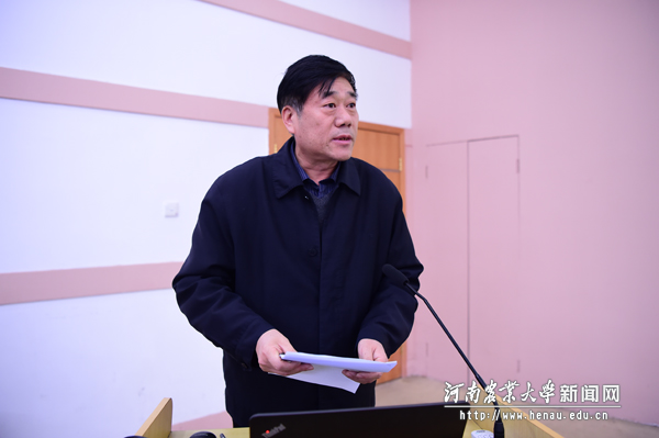 校2011计划办公室主任、科技处处长康相涛主持会议