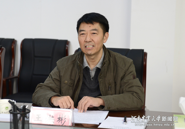 校党委副书记王洪彬介绍我校基层党组织书记抓基层党建述职评议工作开展情况 校党委副书记王洪彬介绍我校基层党组织书记抓基层党建述职评议工作开展情况