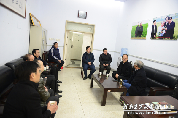 中国教科文卫体工会巡视员钱磊一行与郭天财教授座谈