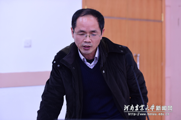 生物质能源河南省协同创新中心执行主任李世欣介绍中心工作进展和建设成效