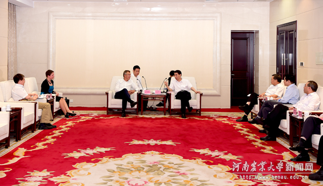 王铁副省长会见马丁博士一行 王铁副省长会见马丁博士一行