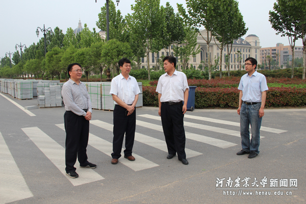 杰出校友、海南热带海洋大学校长武耀庭参观龙子湖校区 杰出校友、海南热带海洋大学校长武耀庭参观龙子湖校区