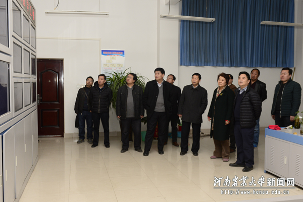 校领导查看许昌校区新学期准备工作情况 校领导查看许昌校区新学期准备工作情况