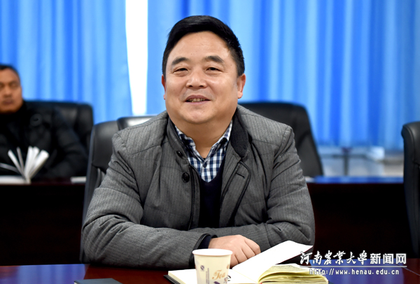校党委副书记、工会主席褚金海在会上讲话 校党委副书记、工会主席褚金海在会上讲话