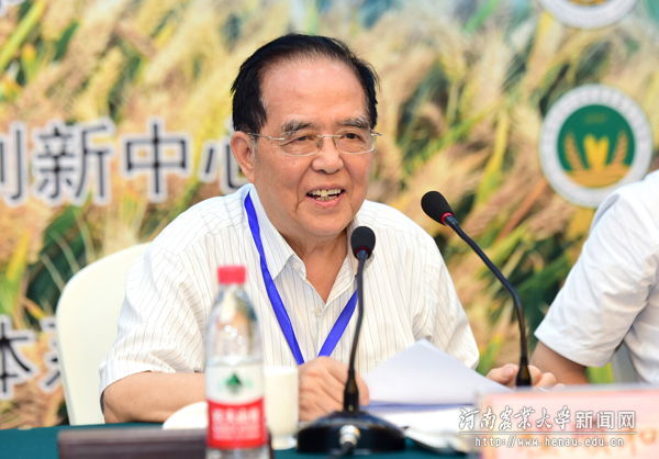 中国工程院院士、河南粮食作物协同创新中心小麦首席科学家程顺和讲话