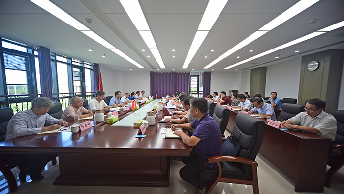 我校召开防汛减灾专题工作调度会 我校召开防汛减灾专题工作调度会