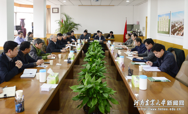 省科技厅副厅长夏培臣一行来校调研 省科技厅副厅长夏培臣一行来校调研