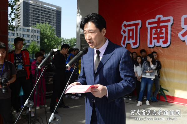 这是主持人的声音 这是主持人的声音